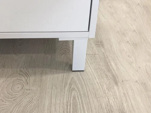 Meuble ODESSA Sur Pieds 2 Portes 60cm Blanc Miroir Suspendu - BATHROOM THERAPY 6 Meuble ODESSA Sur Pieds 2 Portes 60cm Blanc Miroir Suspendu - BATHROOM THERAPY – Image 6